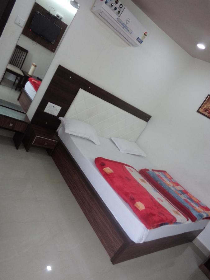 Hotel Dimple Mount Âbû Extérieur photo